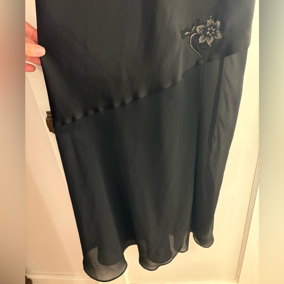 Cerie slip dress - Picture 8 of 8